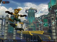 Ratchet_hoverboarding_in_Gadgetron_Site.jpg Ratchet_hoverboarding_in_Gadgetron_Site.jpg